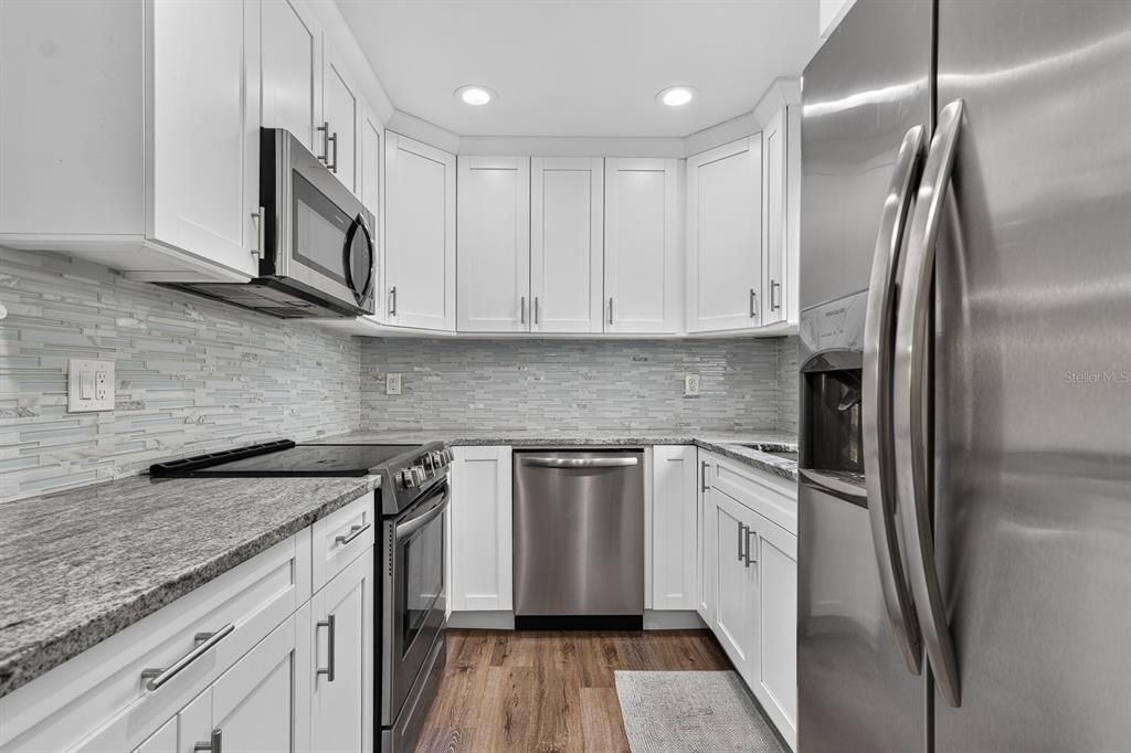En Venta: $559,999 (4 camas, 2 baños, 1435 Pies cuadrados)
