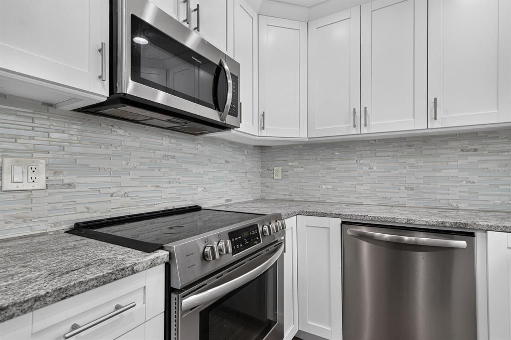En Venta: $559,999 (4 camas, 2 baños, 1435 Pies cuadrados)