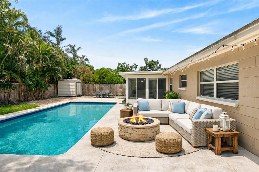 En Venta: $559,999 (4 camas, 2 baños, 1435 Pies cuadrados)
