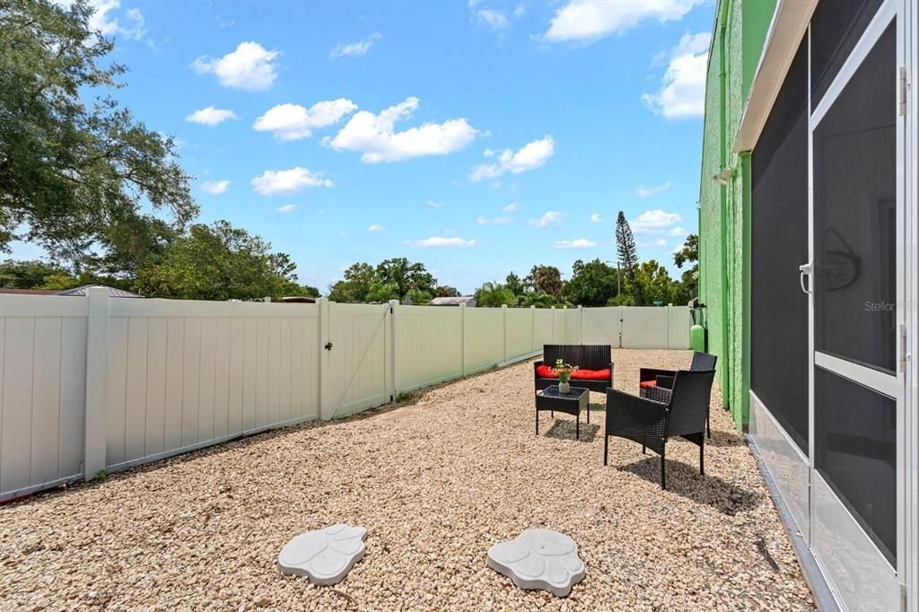 En Venta: $275,000 (2 camas, 1 baños, 1600 Pies cuadrados)