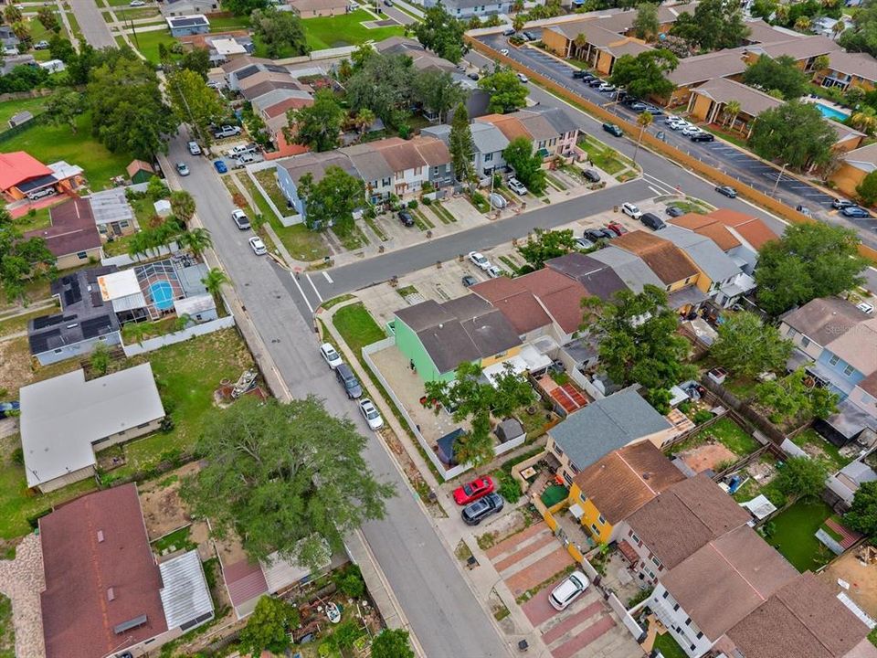 En Venta: $275,000 (2 camas, 1 baños, 1600 Pies cuadrados)