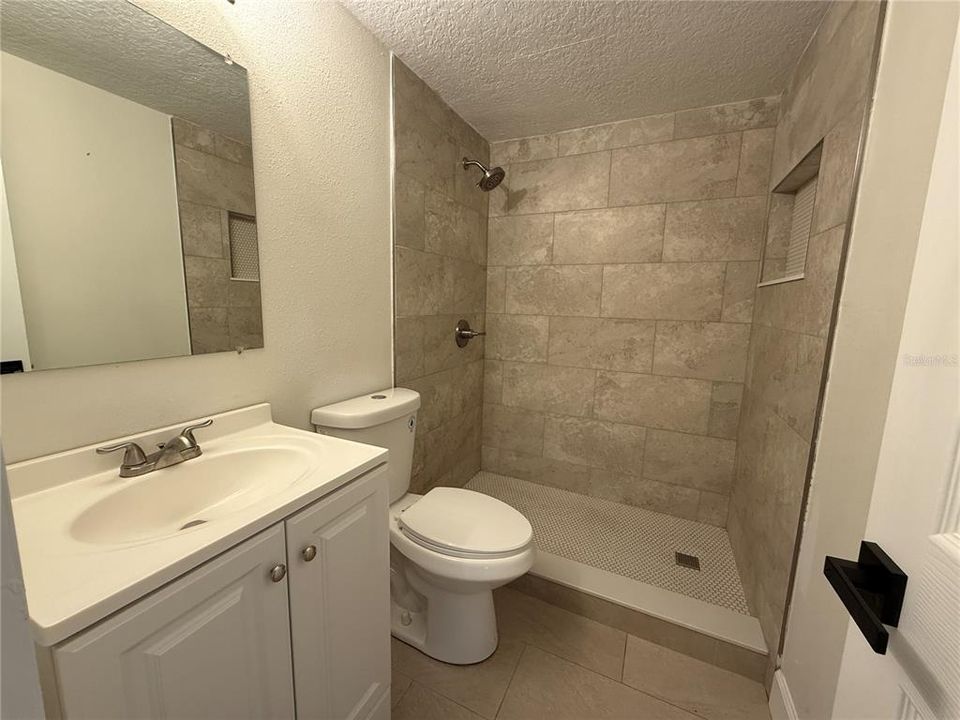 En Venta: $245,000 (3 camas, 2 baños, 1152 Pies cuadrados)