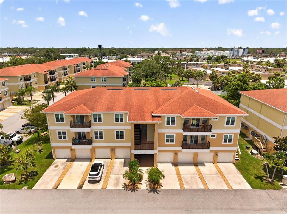 En Venta: $225,000 (2 camas, 2 baños, 1060 Pies cuadrados)