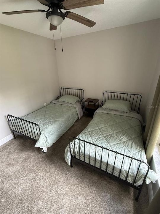 For Sale: $399,000 (3 beds, 2 baths, 1275 Square Feet)