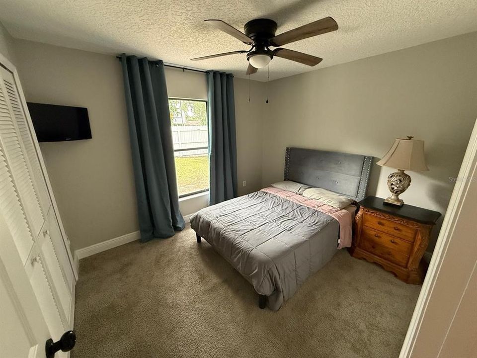 For Sale: $399,000 (3 beds, 2 baths, 1275 Square Feet)