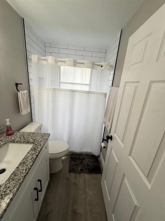 For Sale: $399,000 (3 beds, 2 baths, 1275 Square Feet)