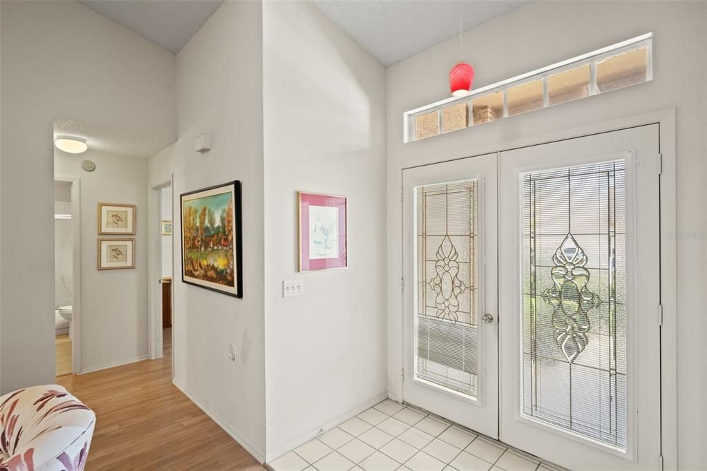 For Sale: $279,900 (2 beds, 2 baths, 1957 Square Feet)