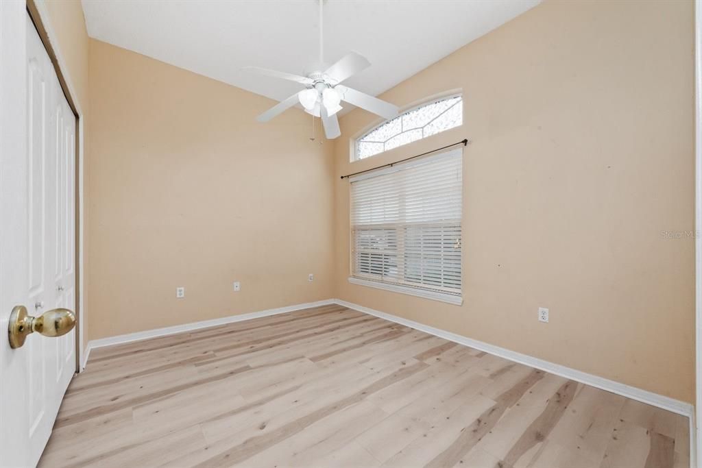 В аренду: $2,200 (3 спален, 2 ванн, 1813 Квадратных фут)