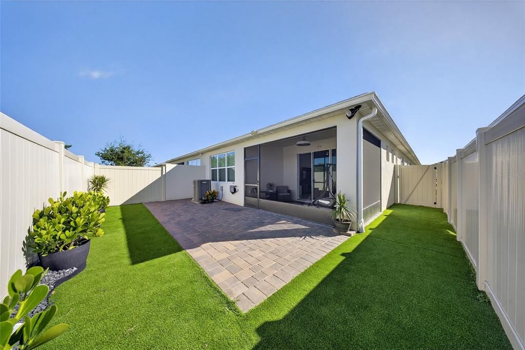 En Venta: $344,400 (2 camas, 2 baños, 1559 Pies cuadrados)