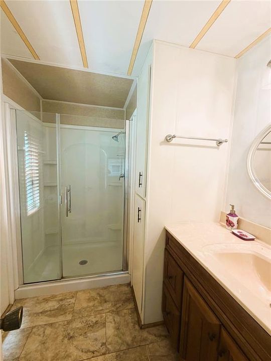 На продажу: $89,900 (2 спален, 2 ванн, 960 Квадратных фут)