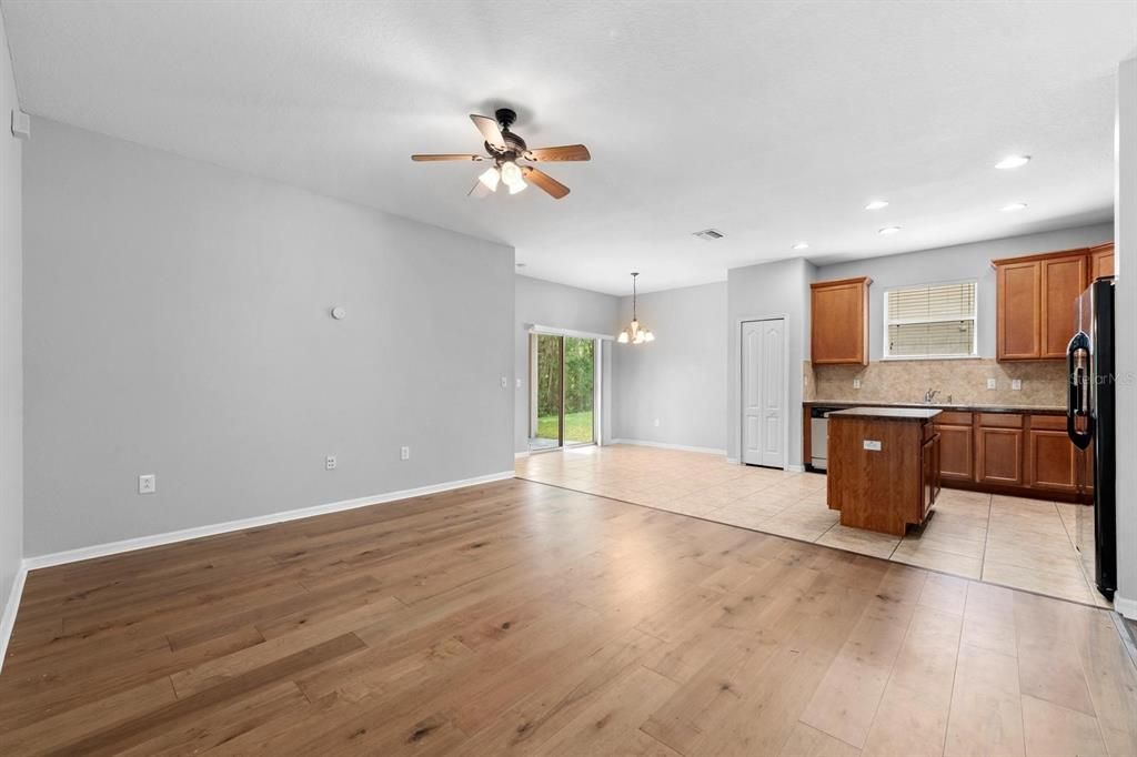 En Venta: $289,900 (3 camas, 2 baños, 1770 Pies cuadrados)