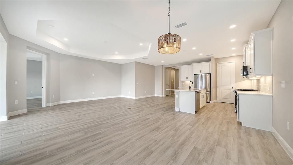 На продажу: $695,990 (3 спален, 3 ванн, 2332 Квадратных фут)