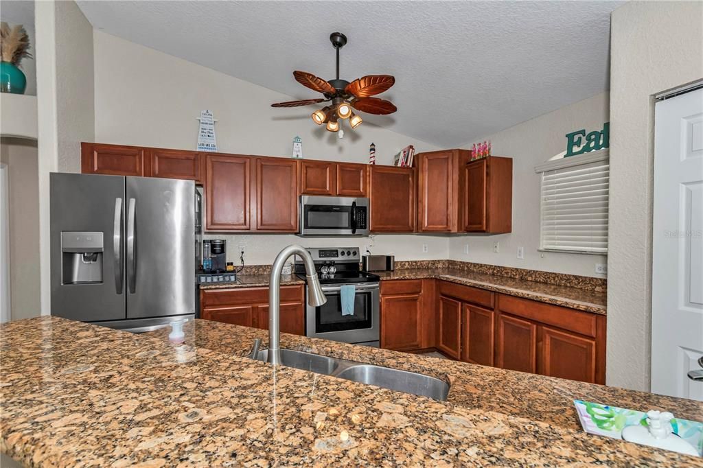 For Sale: $355,000 (4 beds, 2 baths, 2224 Square Feet)