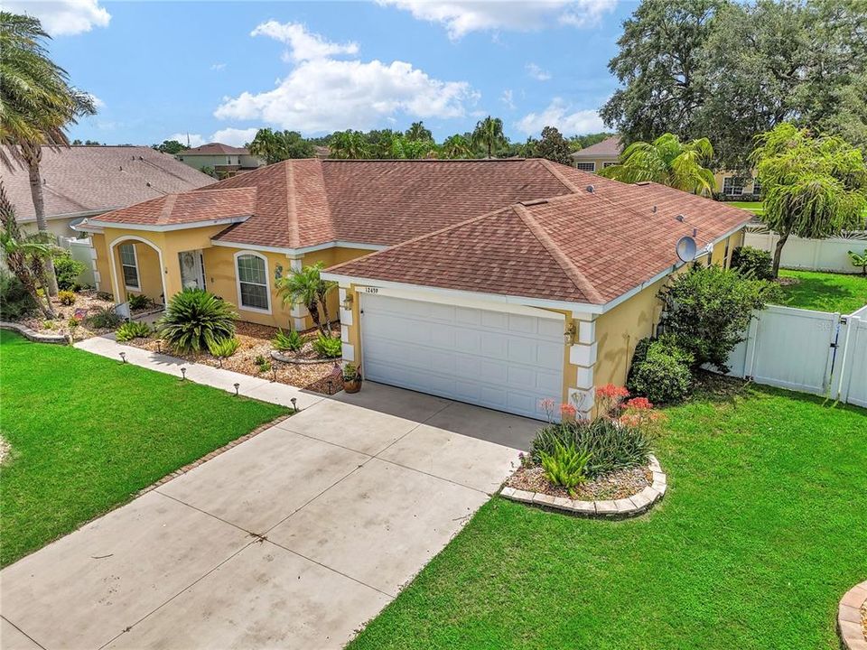 For Sale: $355,000 (4 beds, 2 baths, 2224 Square Feet)