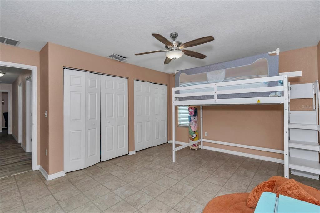 For Sale: $355,000 (4 beds, 2 baths, 2224 Square Feet)