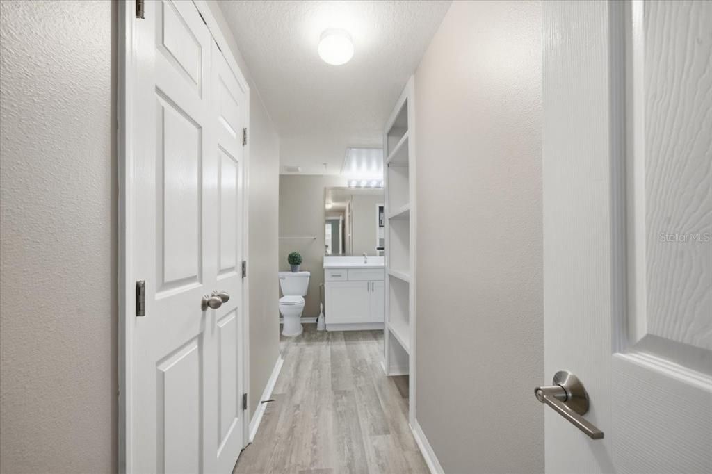 На продажу: $179,900 (1 спален, 1 ванн, 867 Квадратных фут)