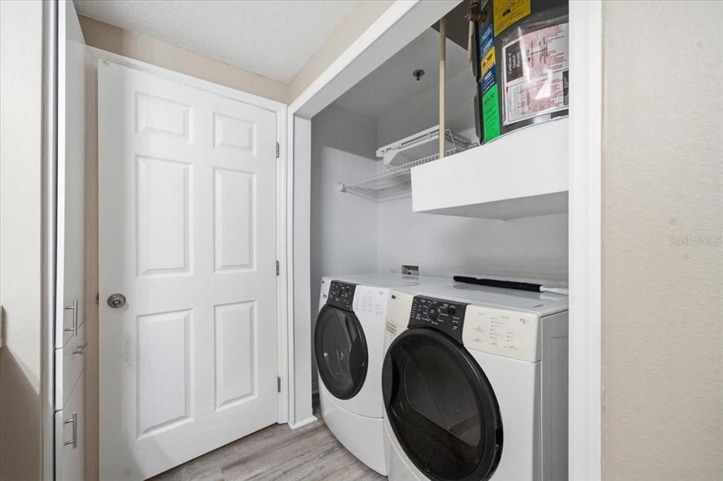 На продажу: $179,900 (1 спален, 1 ванн, 867 Квадратных фут)