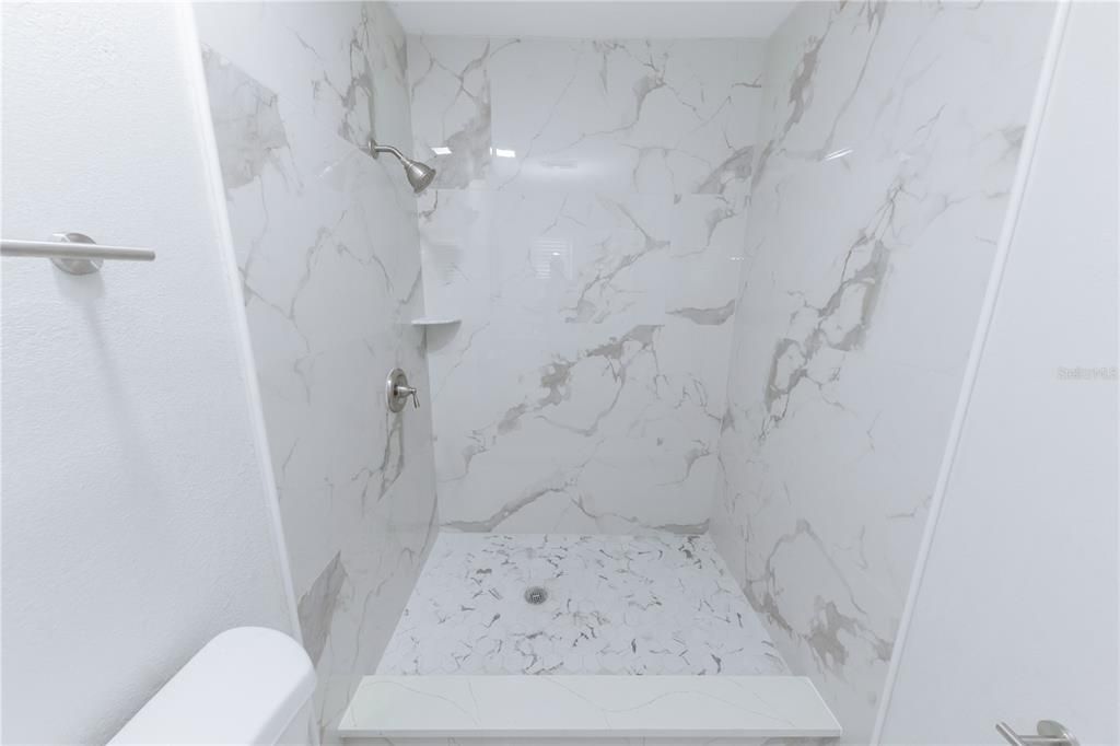 For Sale: $450,000 (3 beds, 2 baths, 1425 Square Feet)