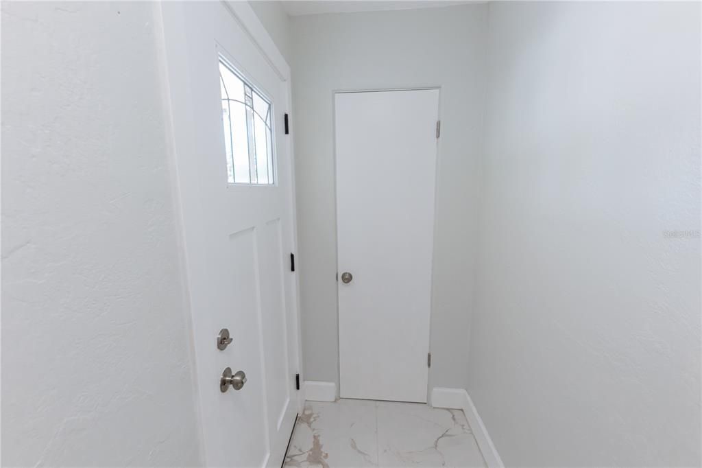 For Sale: $450,000 (3 beds, 2 baths, 1425 Square Feet)