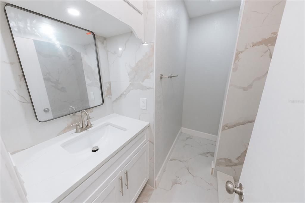 For Sale: $450,000 (3 beds, 2 baths, 1425 Square Feet)
