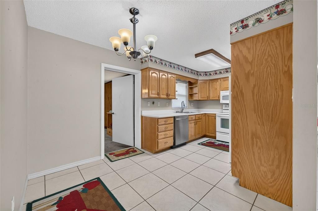 En Venta: $645,000 (3 camas, 1 baños, 1778 Pies cuadrados)
