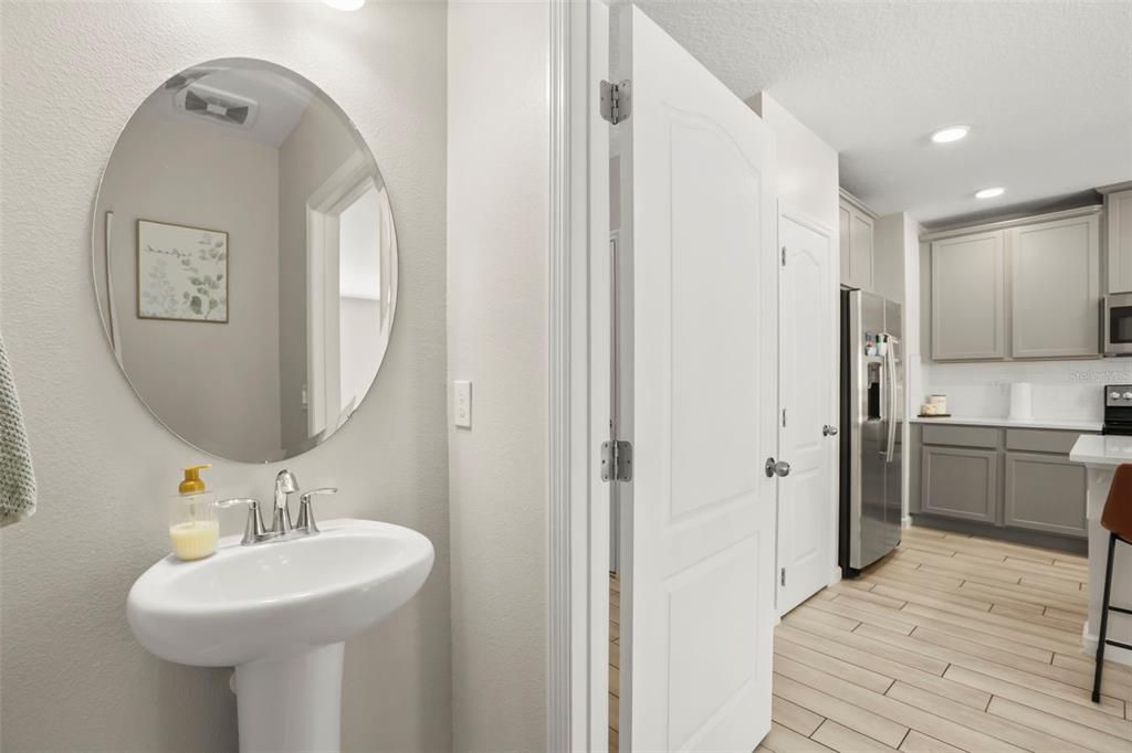 For Rent: $2,650 (3 beds, 2 baths, 1379 Square Feet)