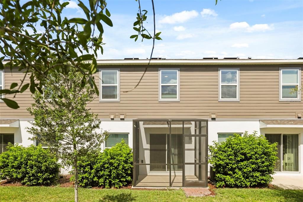 For Rent: $2,650 (3 beds, 2 baths, 1379 Square Feet)