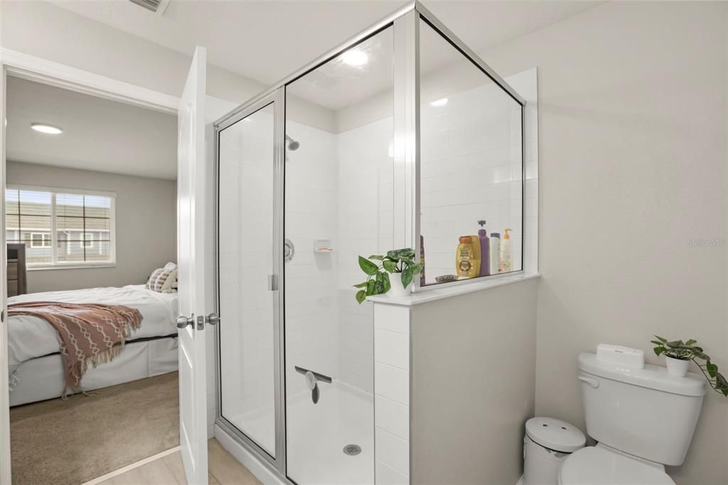 For Rent: $2,650 (3 beds, 2 baths, 1379 Square Feet)