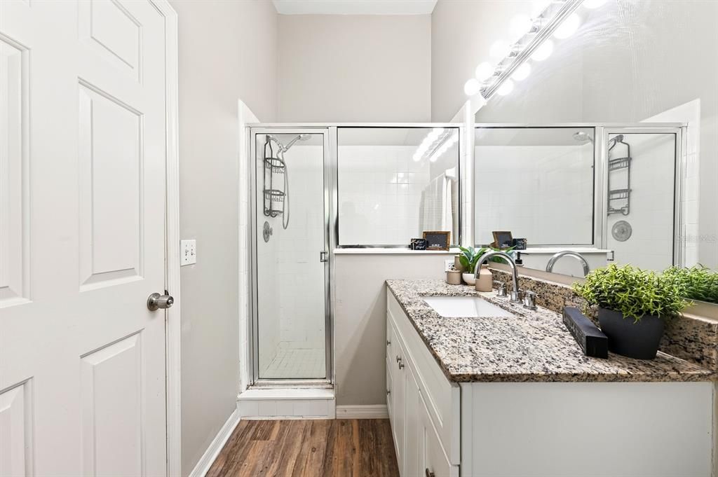 Activo con contrato: $280,000 (3 camas, 2 baños, 1234 Pies cuadrados)