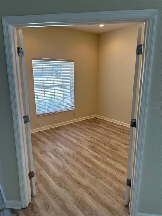 En Renta: $2,500 (4 camas, 3 baños, 2510 Pies cuadrados)