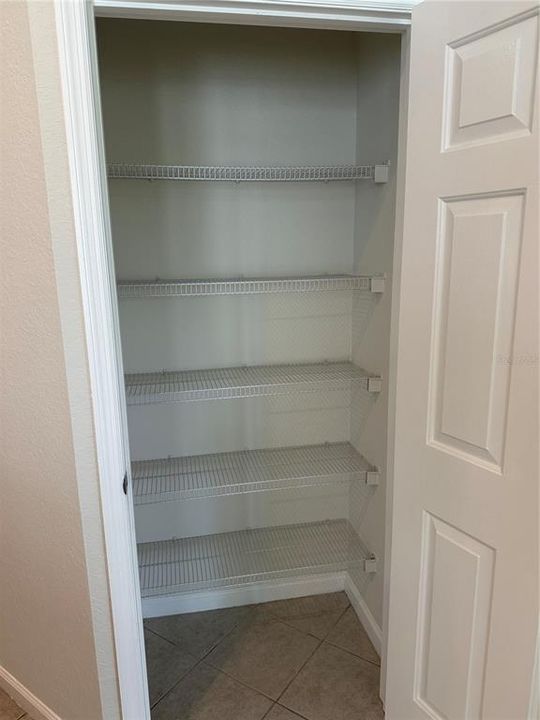 En Renta: $2,500 (4 camas, 3 baños, 2510 Pies cuadrados)