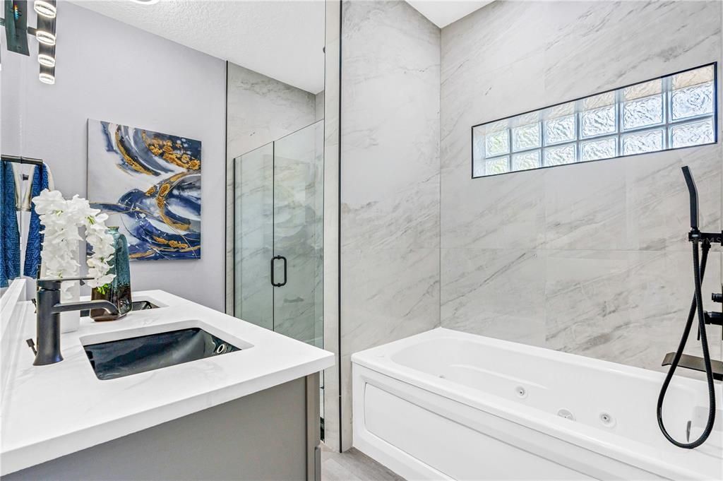 На продажу: $325,000 (3 спален, 2 ванн, 1568 Квадратных фут)