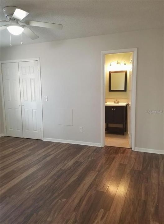 For Rent: $2,100 (2 beds, 2 baths, 1209 Square Feet)