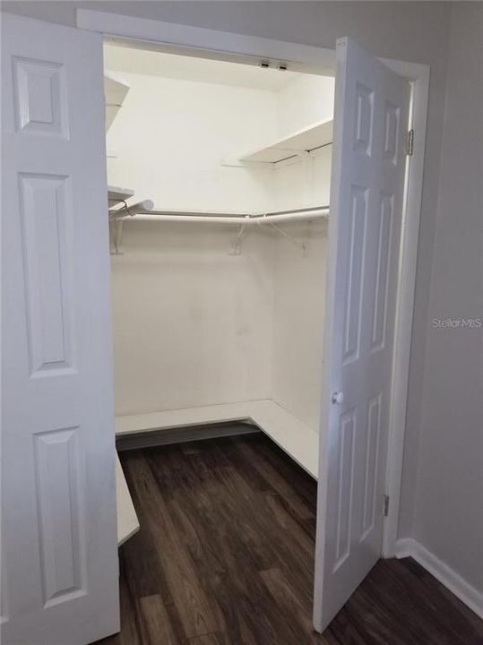 For Rent: $2,100 (2 beds, 2 baths, 1209 Square Feet)