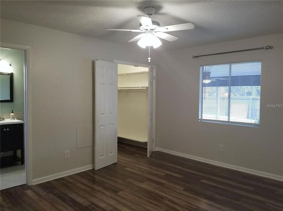 For Rent: $2,100 (2 beds, 2 baths, 1209 Square Feet)