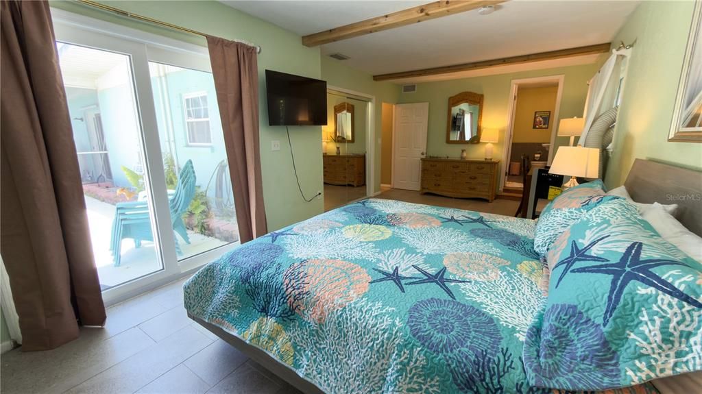 В аренду: $6,000 (3 спален, 3 ванн, 1703 Квадратных фут)
