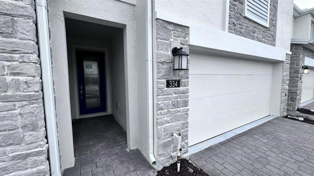 En Venta: $382,000 (4 camas, 3 baños, 1944 Pies cuadrados)