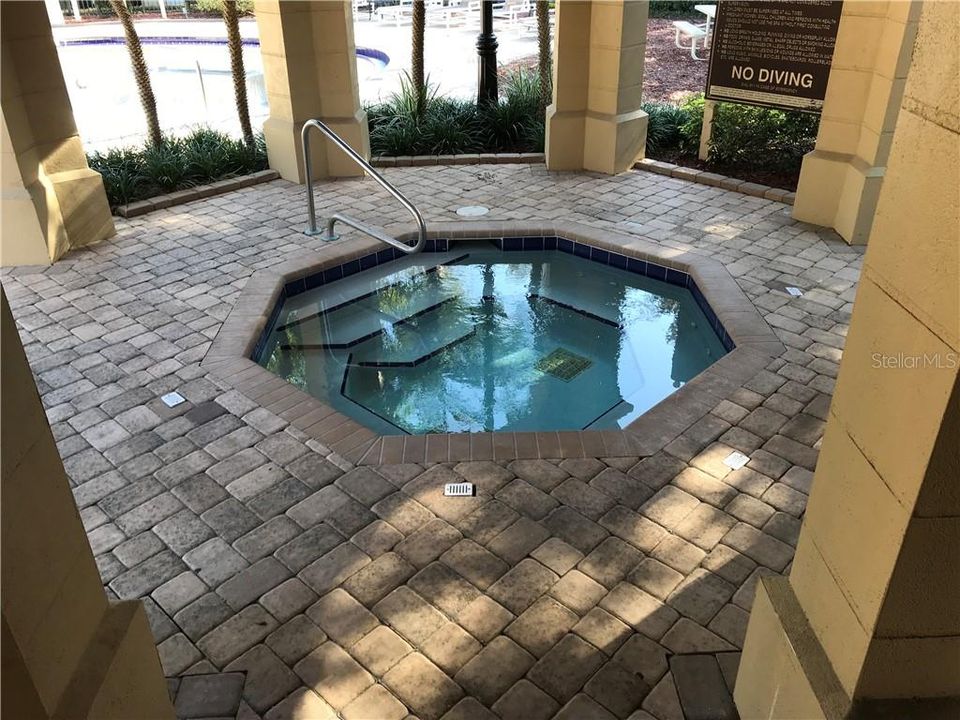 For Rent: $1,695 (2 beds, 2 baths, 1170 Square Feet)