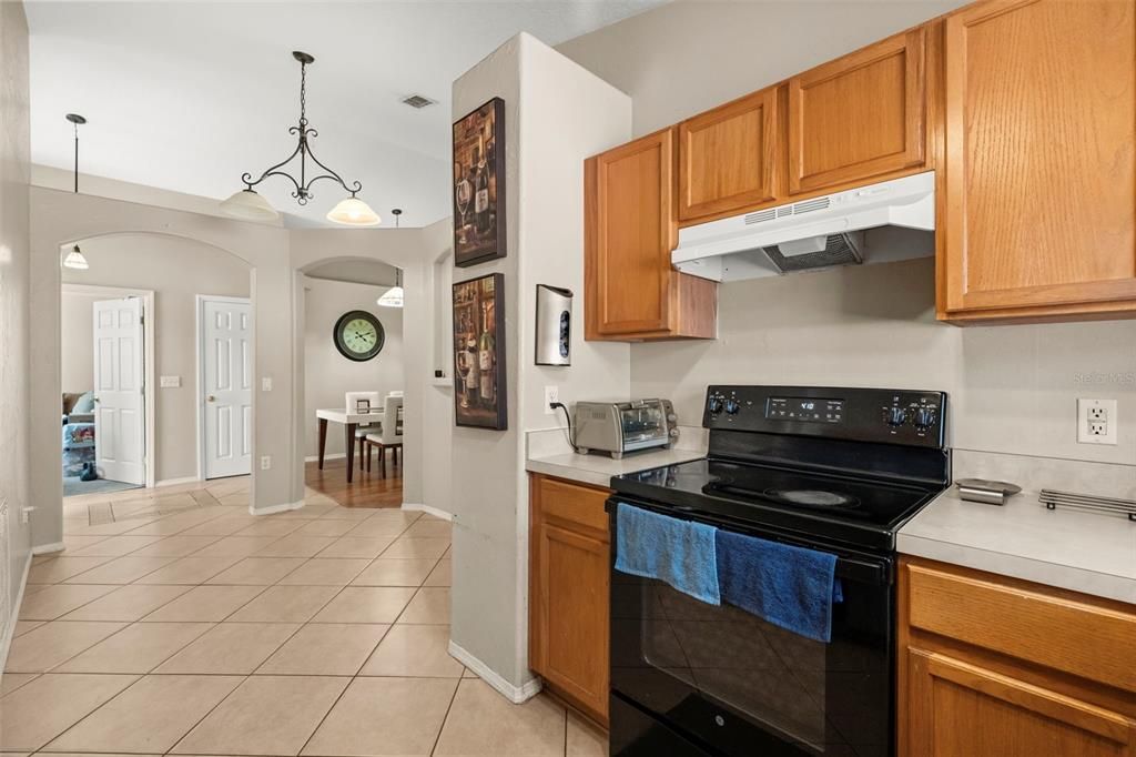 En Venta: $368,900 (4 camas, 2 baños, 1496 Pies cuadrados)