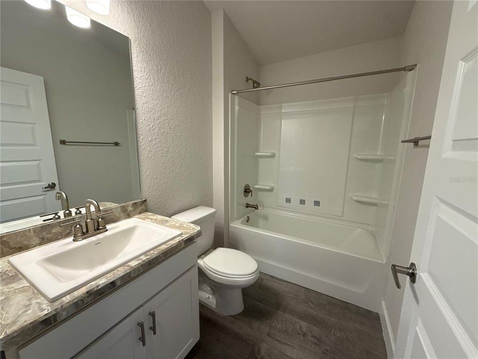 For Rent: $2,095 (4 beds, 2 baths, 1825 Square Feet)