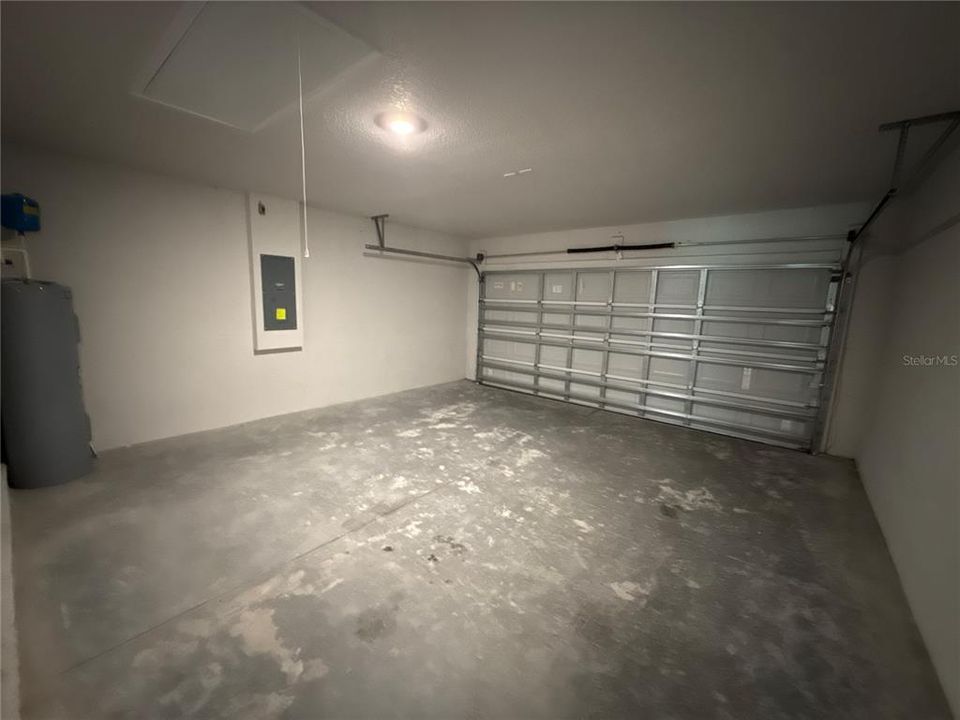 For Rent: $2,095 (4 beds, 2 baths, 1825 Square Feet)