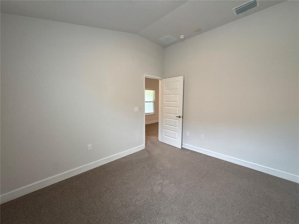 For Rent: $2,095 (4 beds, 2 baths, 1825 Square Feet)