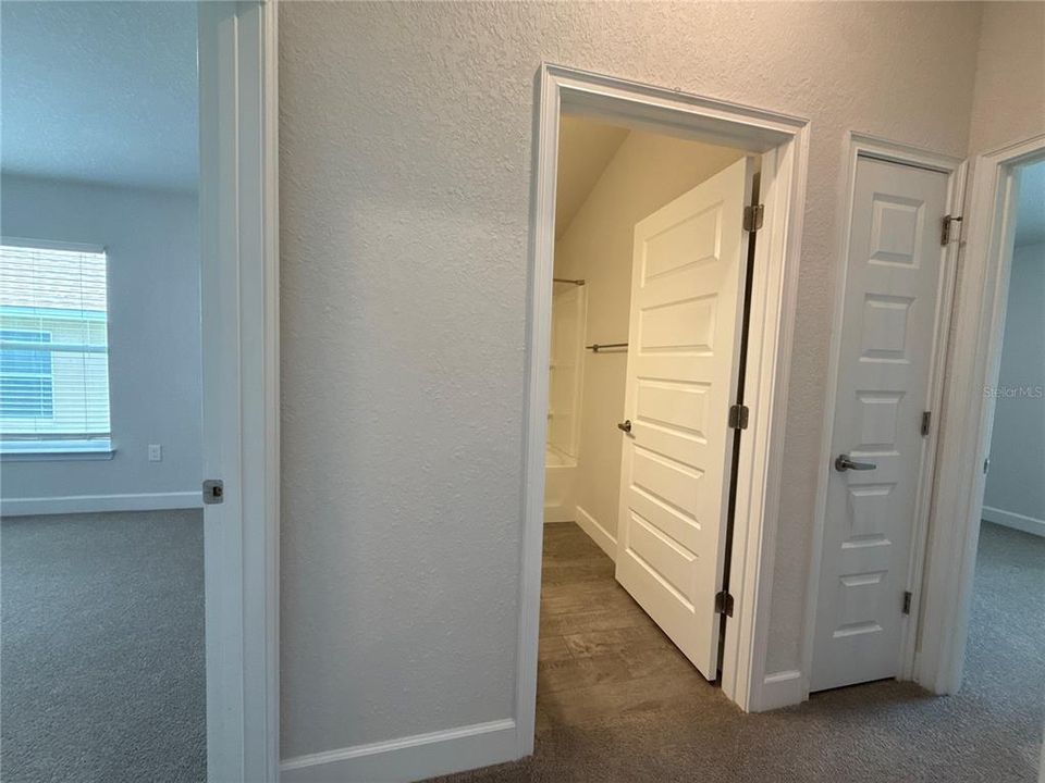 For Rent: $2,095 (4 beds, 2 baths, 1825 Square Feet)