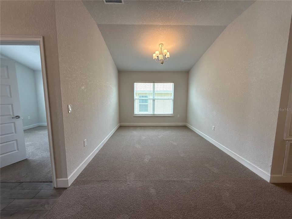 For Rent: $2,095 (4 beds, 2 baths, 1825 Square Feet)