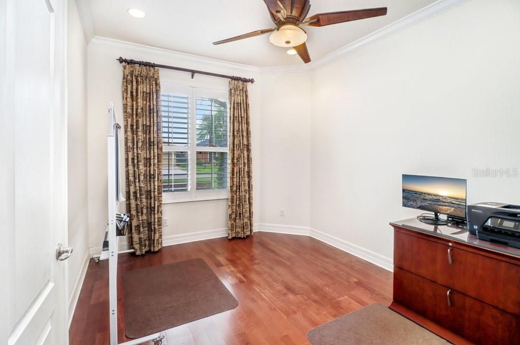 En Venta: $839,500 (4 camas, 3 baños, 3037 Pies cuadrados)