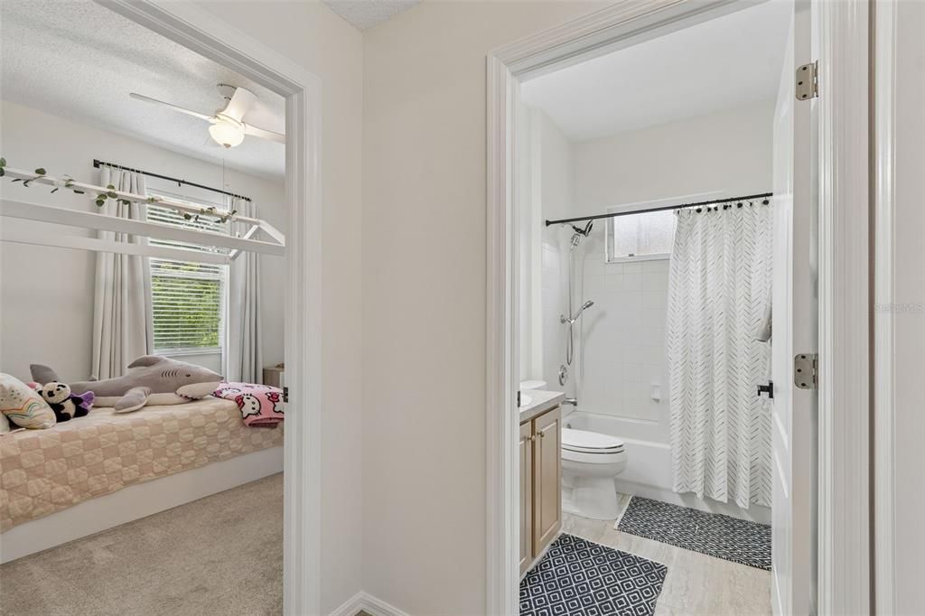 На продажу: $484,999 (3 спален, 2 ванн, 1549 Квадратных фут)