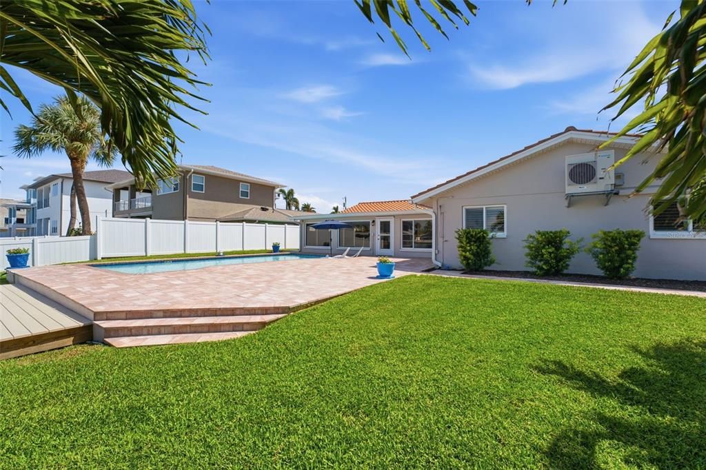 En Venta: $1,625,000 (4 camas, 2 baños, 2318 Pies cuadrados)