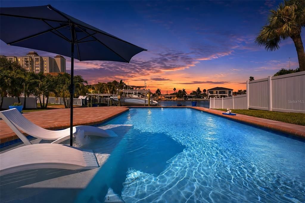 En Venta: $1,625,000 (4 camas, 2 baños, 2318 Pies cuadrados)
