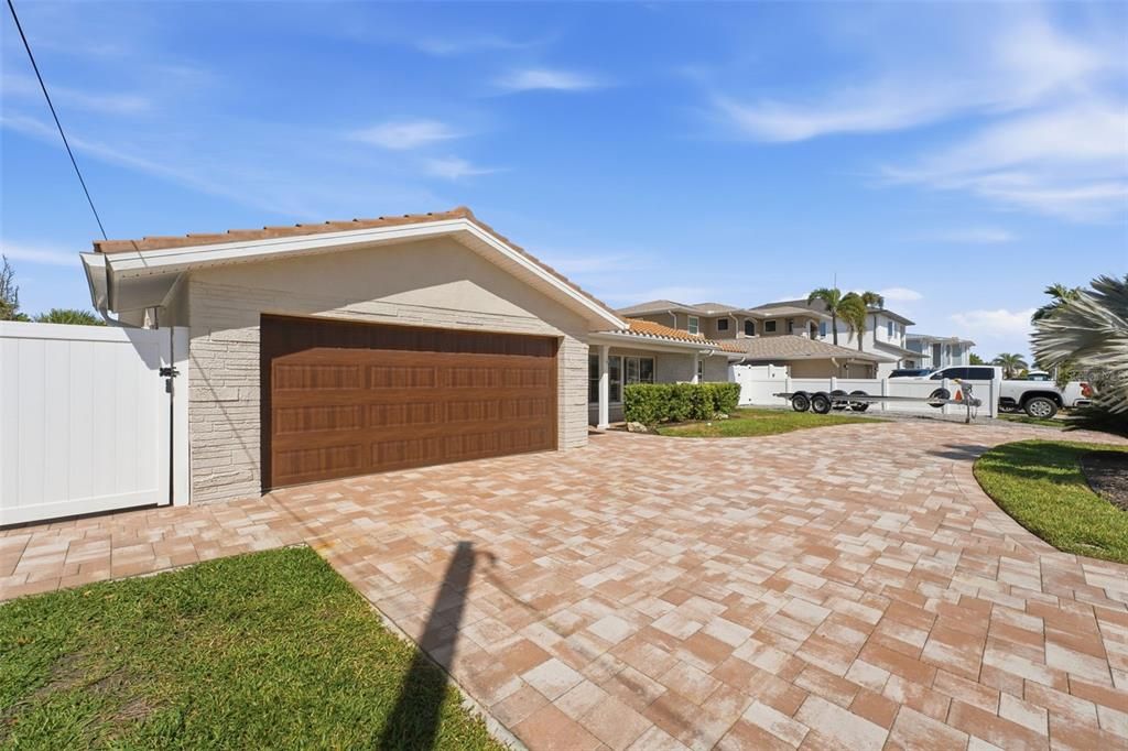 En Venta: $1,625,000 (4 camas, 2 baños, 2318 Pies cuadrados)
