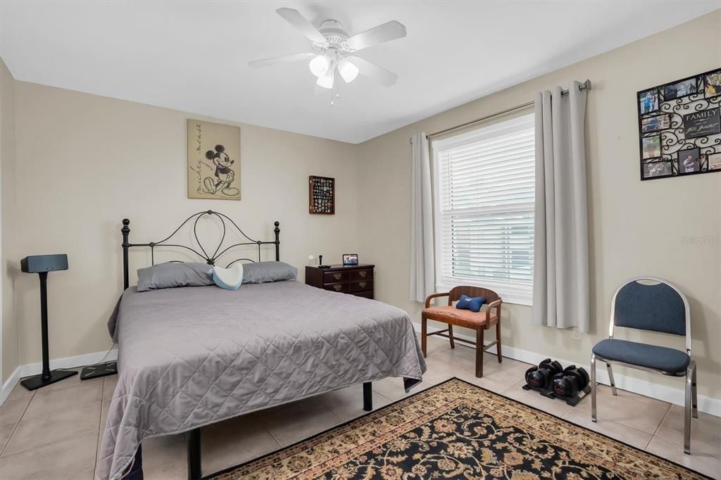 For Sale: $160,000 (2 beds, 2 baths, 890 Square Feet)
